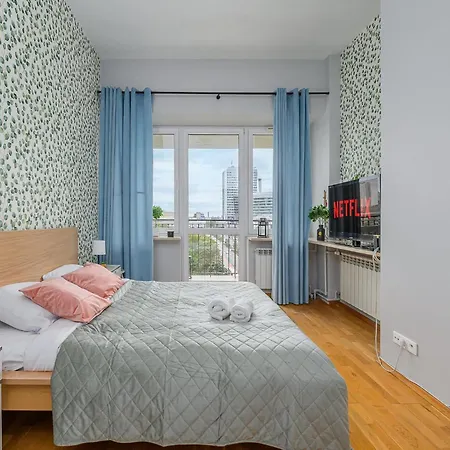 Апартаменти View In *